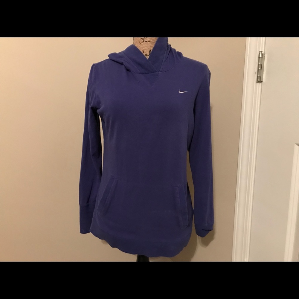 Nike hooded pullover sweatshirt